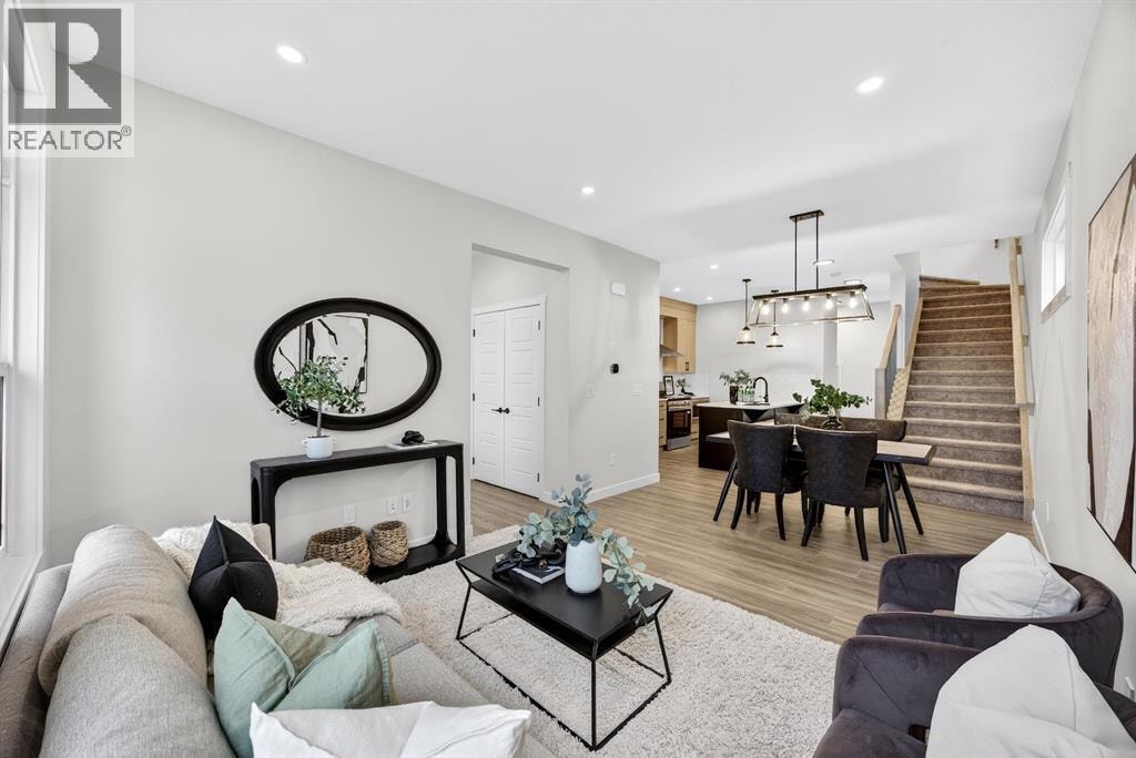 310 Alpine Boulevard — photo 3