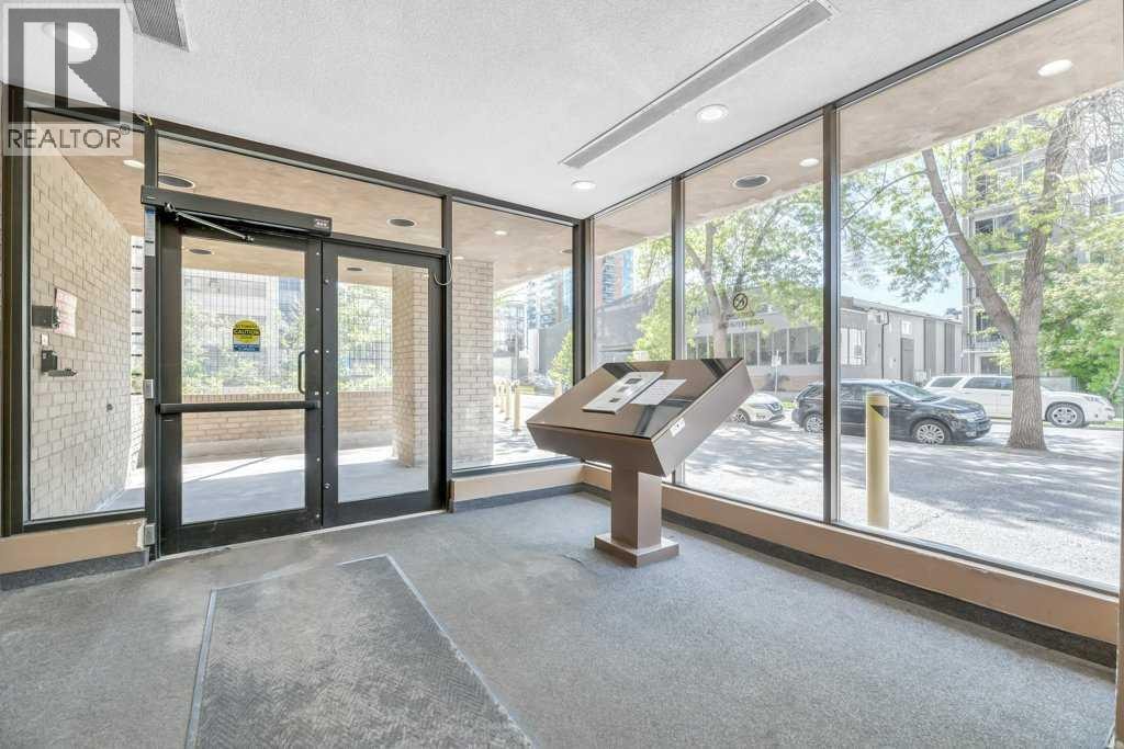 1403, 924 14 Avenue SW — photo 3