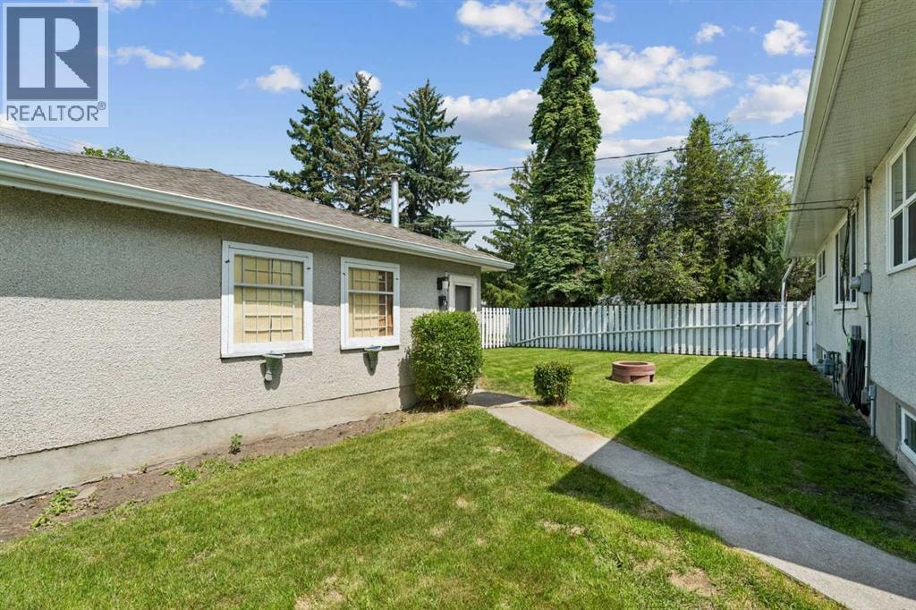 1306 87 Avenue SW — photo 41