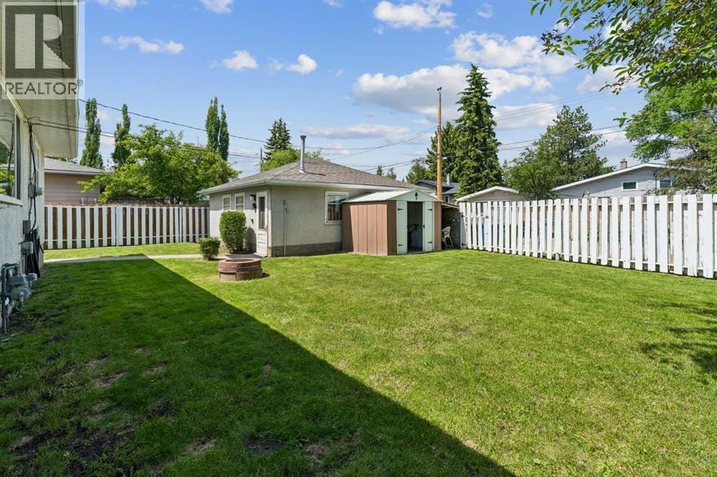1306 87 Avenue SW — photo 43