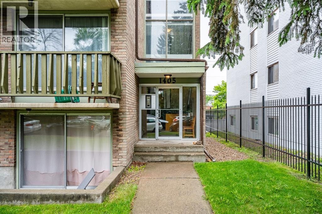 1405 17 Avenue NW — photo 10