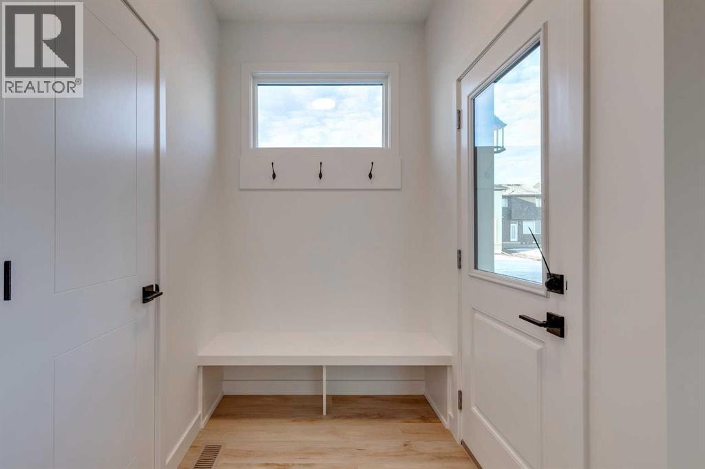 409 Clydesdale Avenue — photo 4