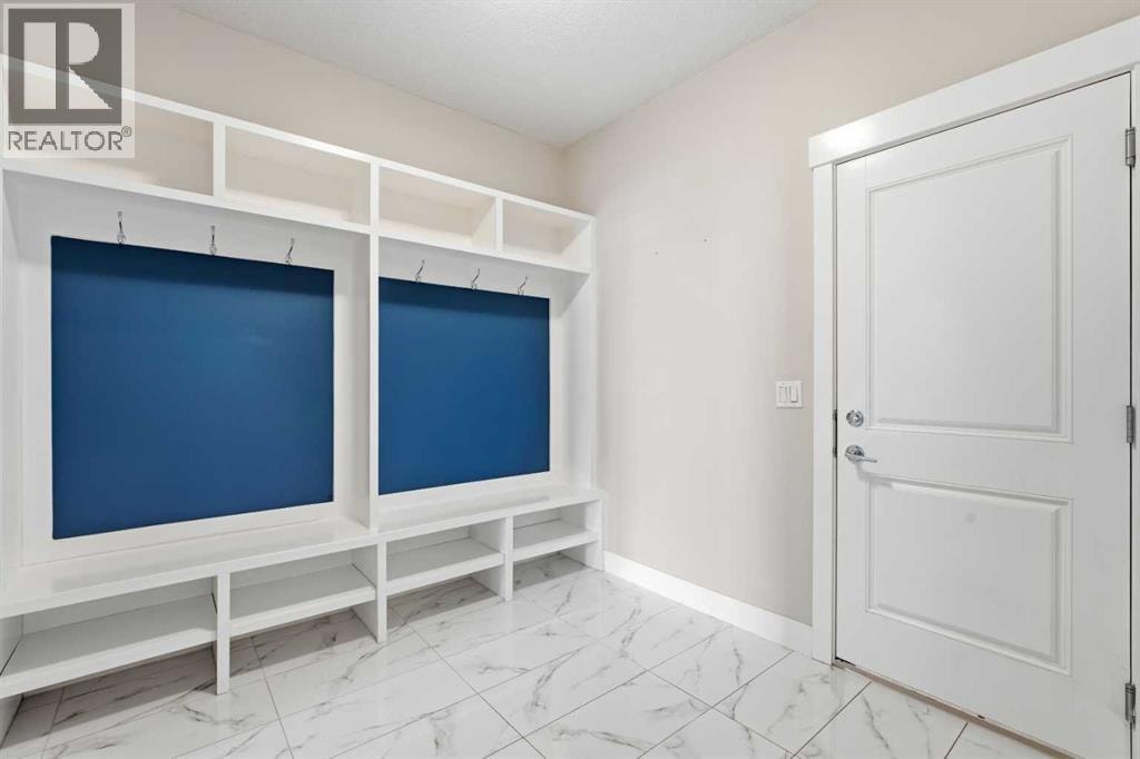 660 Harrison Court — photo 15