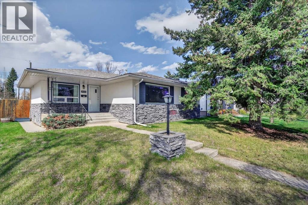3112 34 Avenue SW — photo 1
