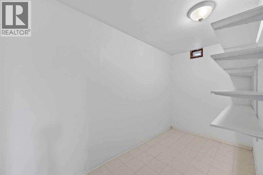 3112 34 Avenue SW — photo 23