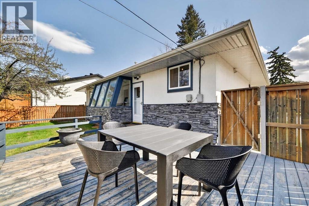 3112 34 Avenue SW — photo 34