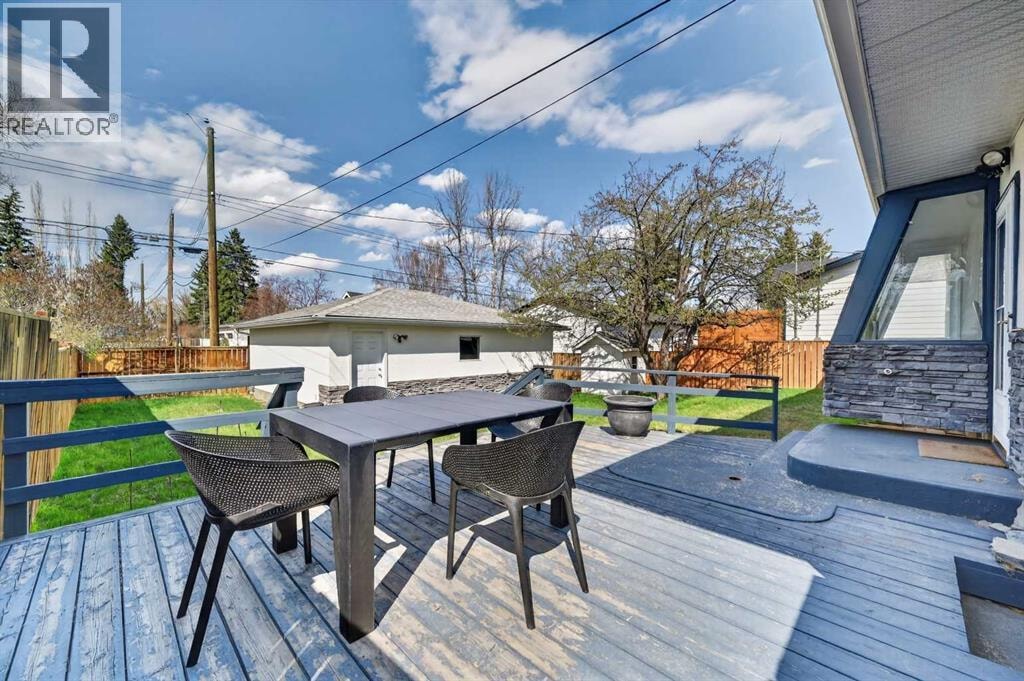 3112 34 Avenue SW — photo 35