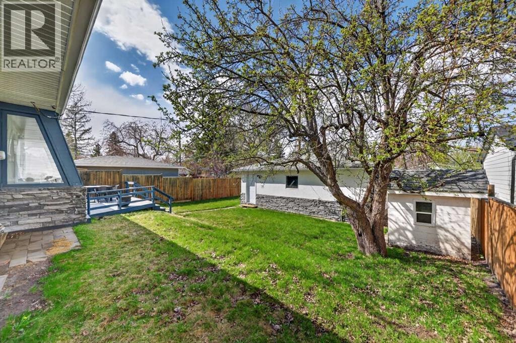 3112 34 Avenue SW — photo 38