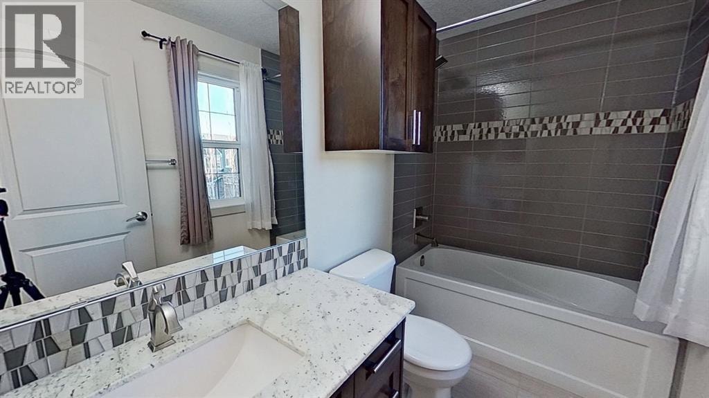 78 Cranarch View SE — photo 18