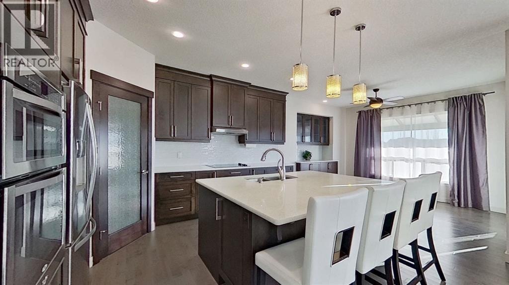 78 Cranarch View SE — photo 4