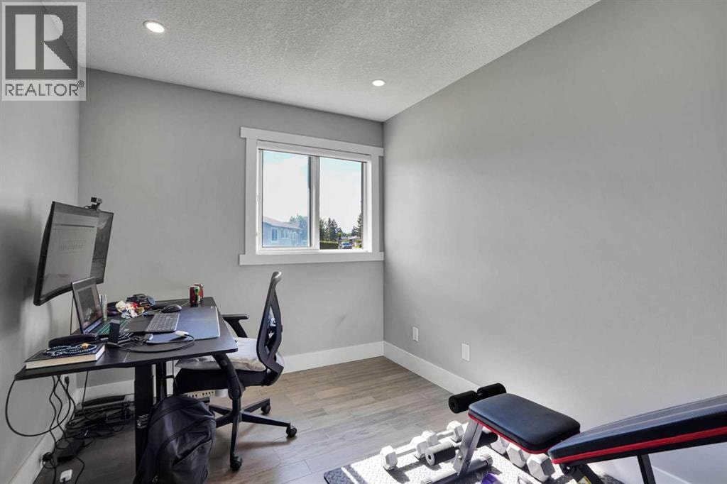 1527 Maitland Drive NE — photo 14
