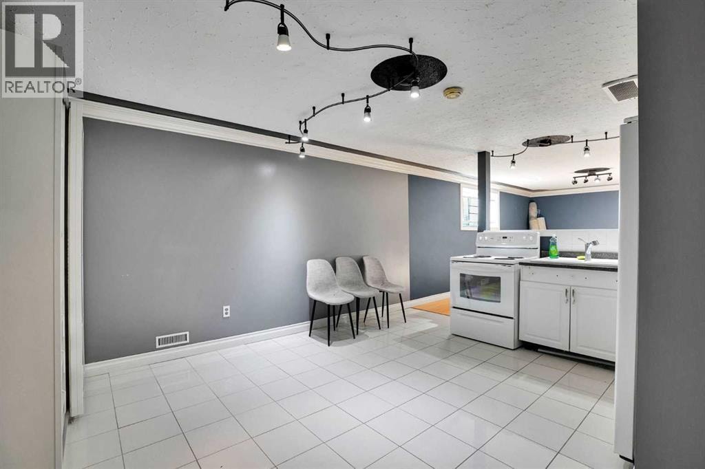 1527 Maitland Drive NE — photo 31