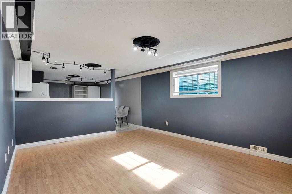 1527 Maitland Drive NE — photo 37