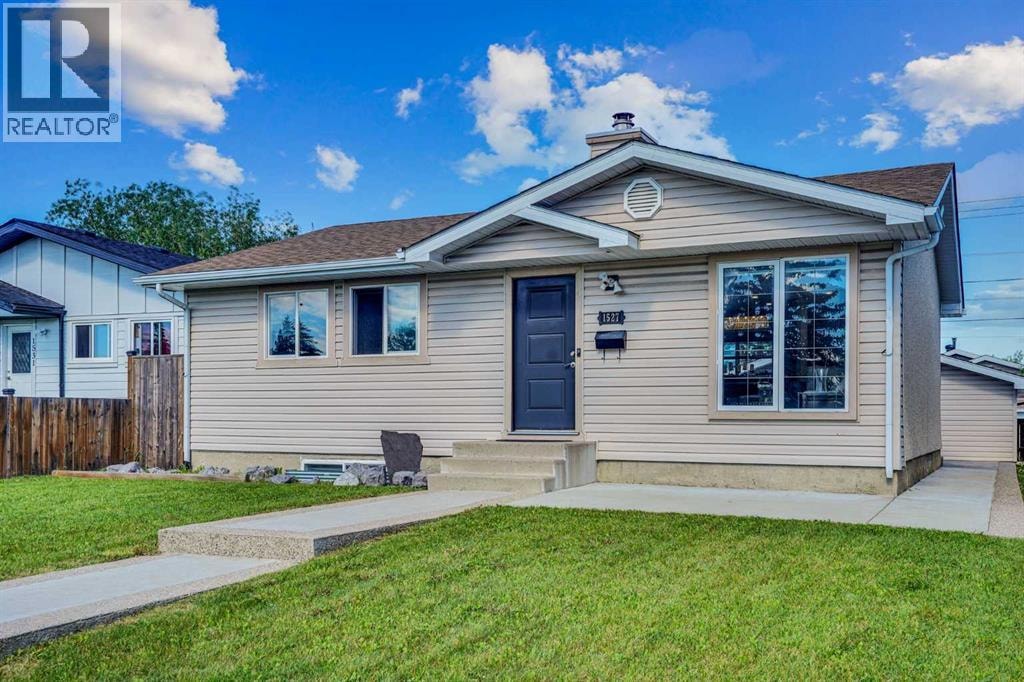 1527 Maitland Drive NE — photo 4