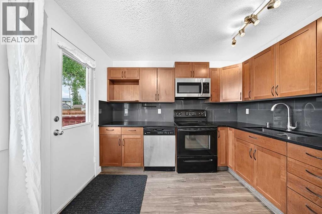 60 Erin Mount Crescent SE — photo 11