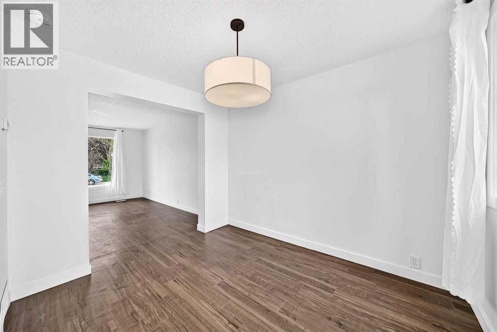 60 Erin Mount Crescent SE — photo 18