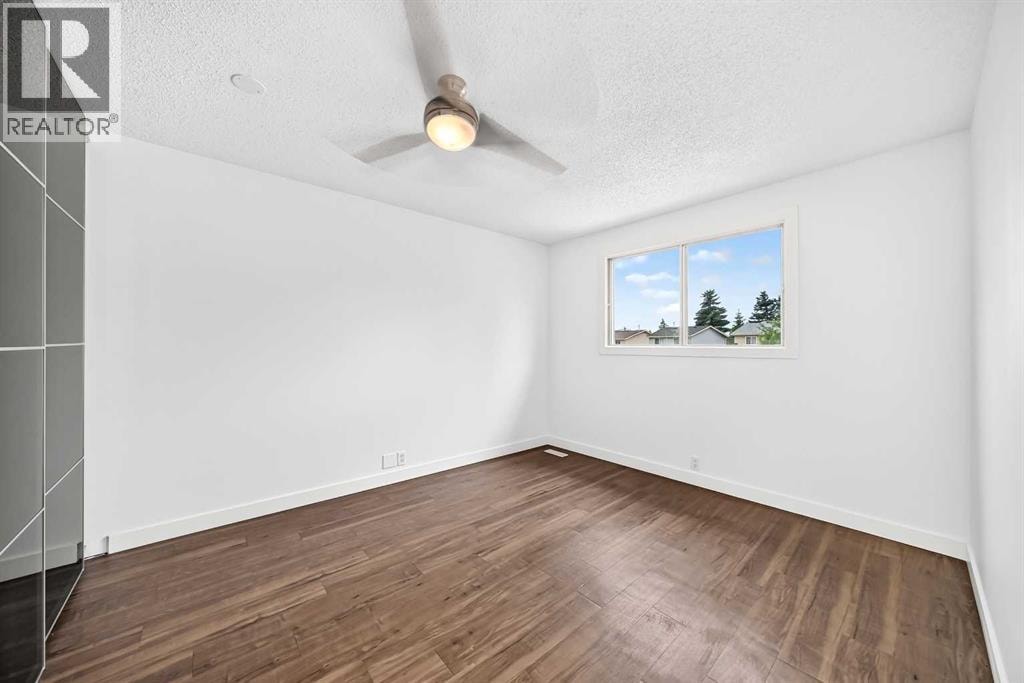 60 Erin Mount Crescent SE — photo 20