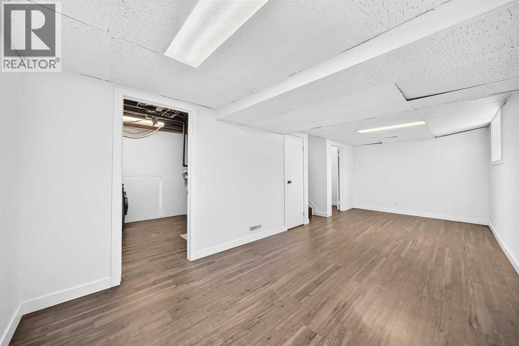60 Erin Mount Crescent SE — photo 30