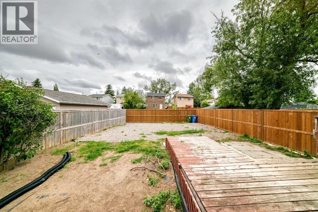 60 Erin Mount Crescent SE — photo 37