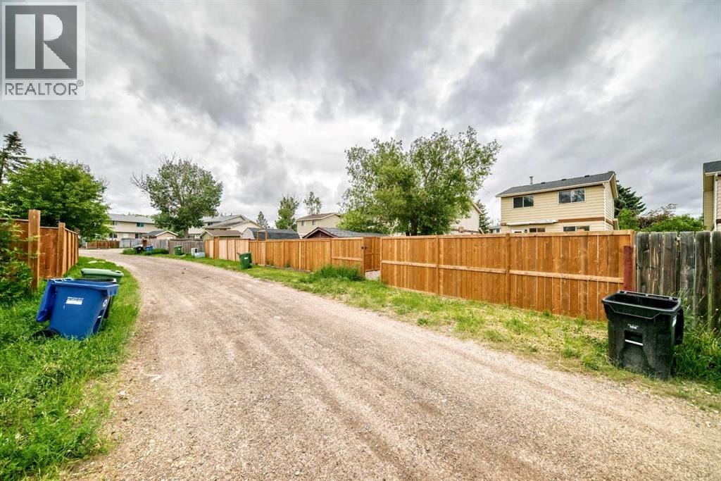 60 Erin Mount Crescent SE — photo 44