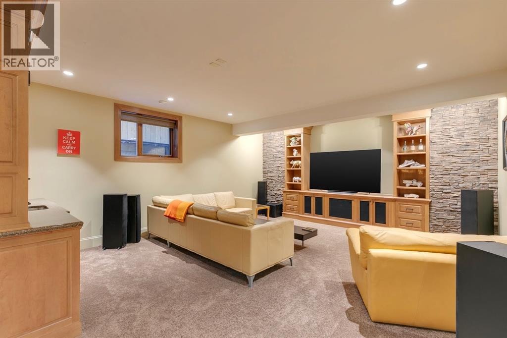 2609 7 Avenue NW — photo 33