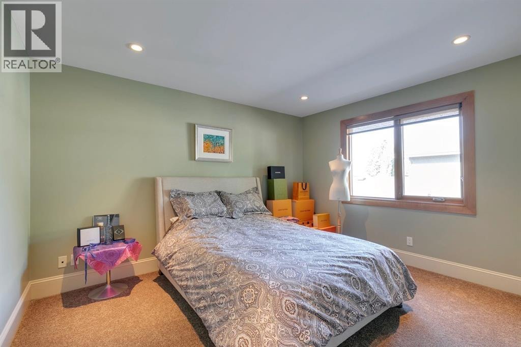 2609 7 Avenue NW — photo 23