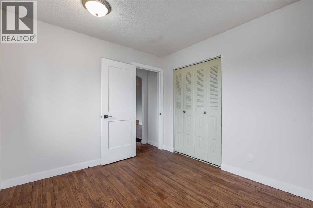 41 Alpine Crescent SE — photo 14