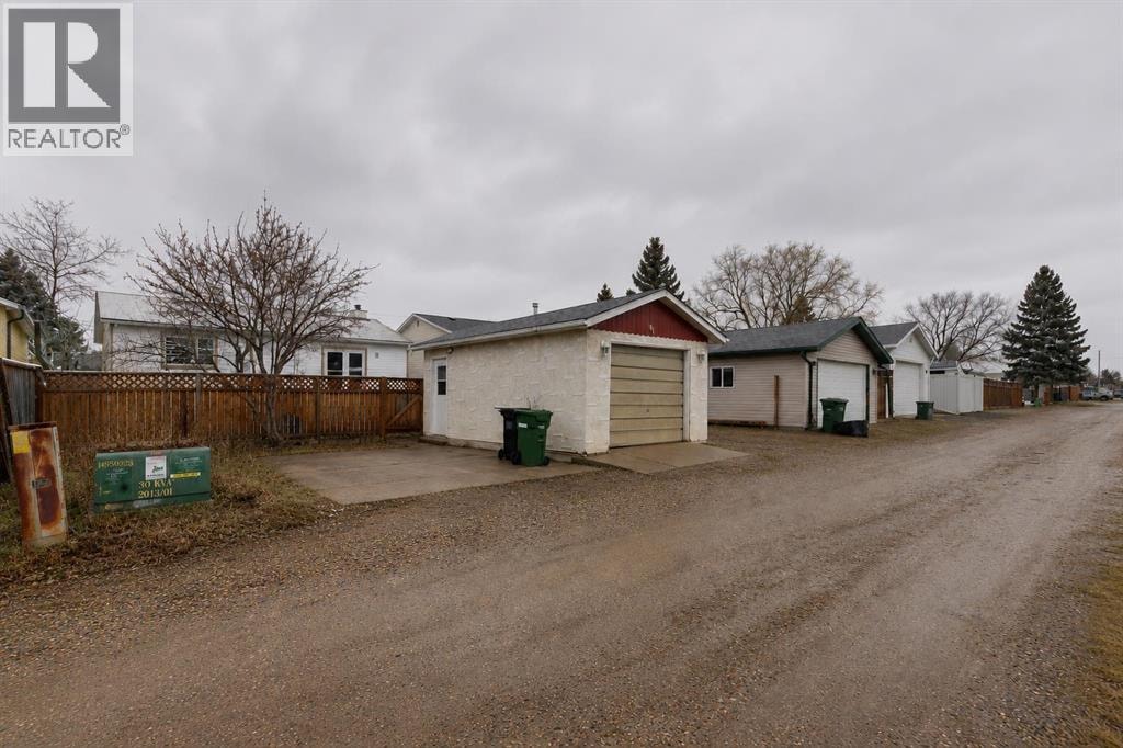 41 Alpine Crescent SE — photo 25