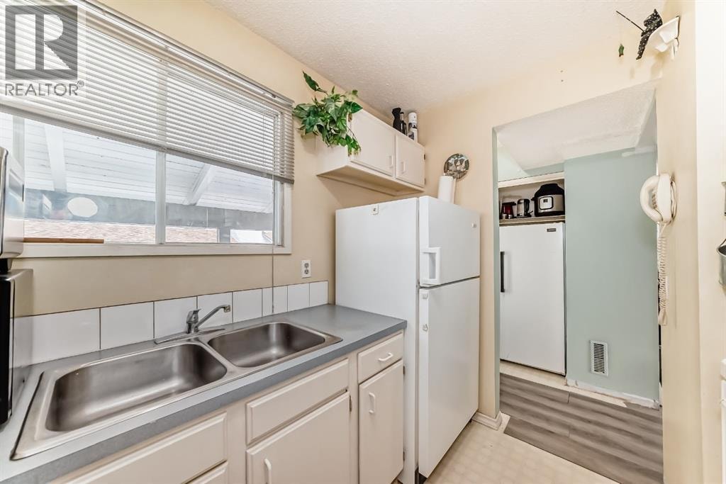 409, 2520 Palliser Drive SW — photo 12