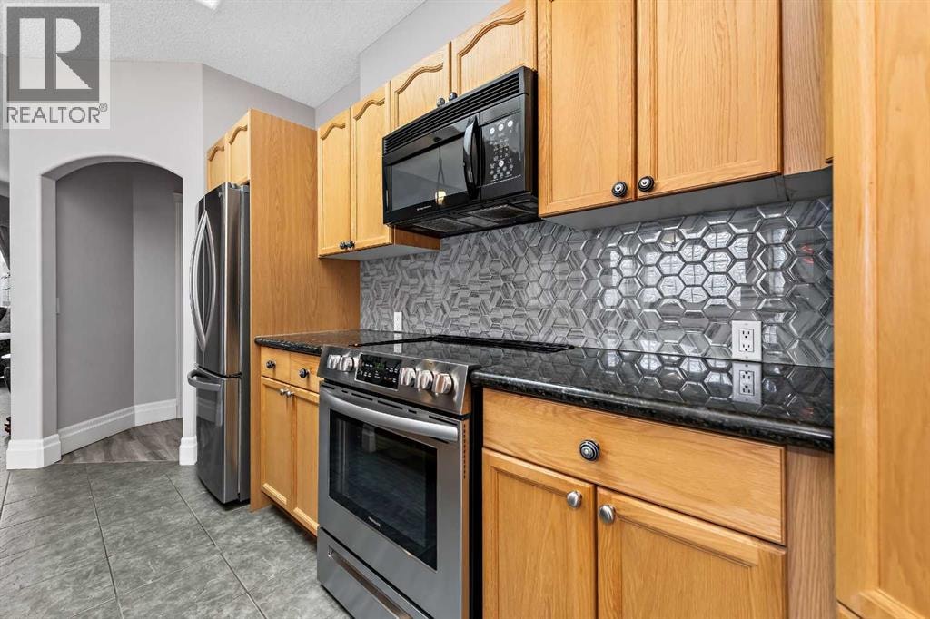131 Invermere Close — photo 11