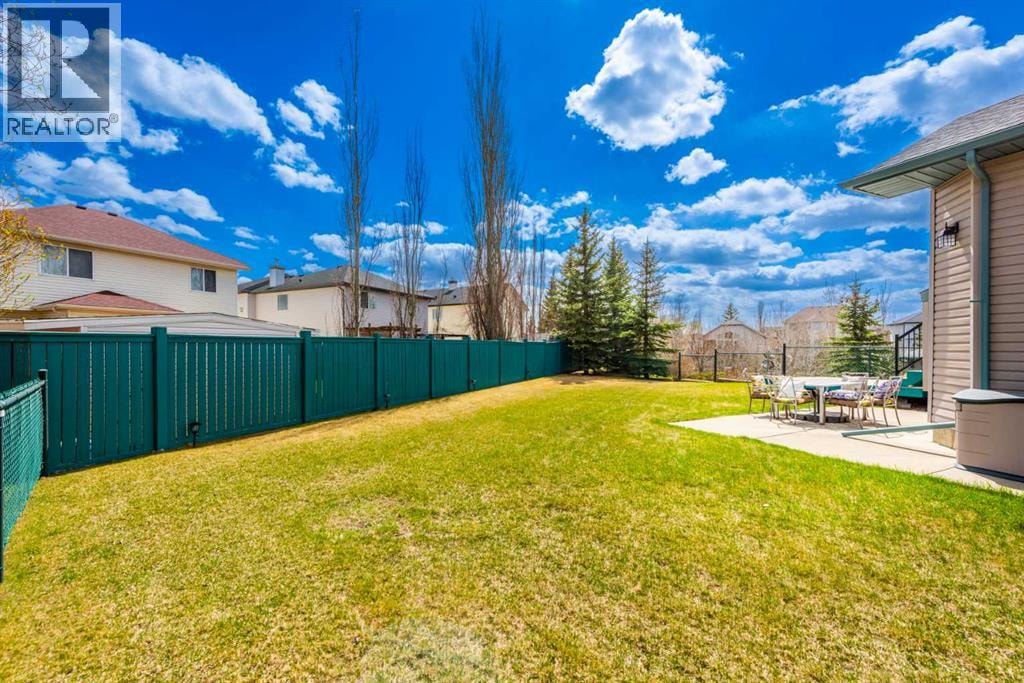 131 Invermere Close — photo 41
