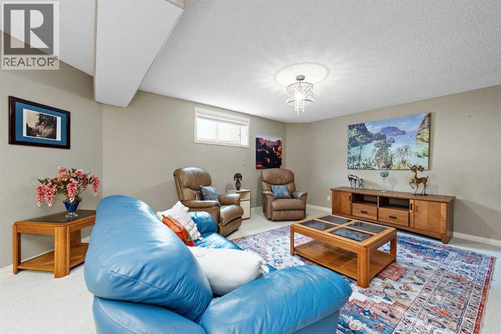 131 Invermere Close — photo 29
