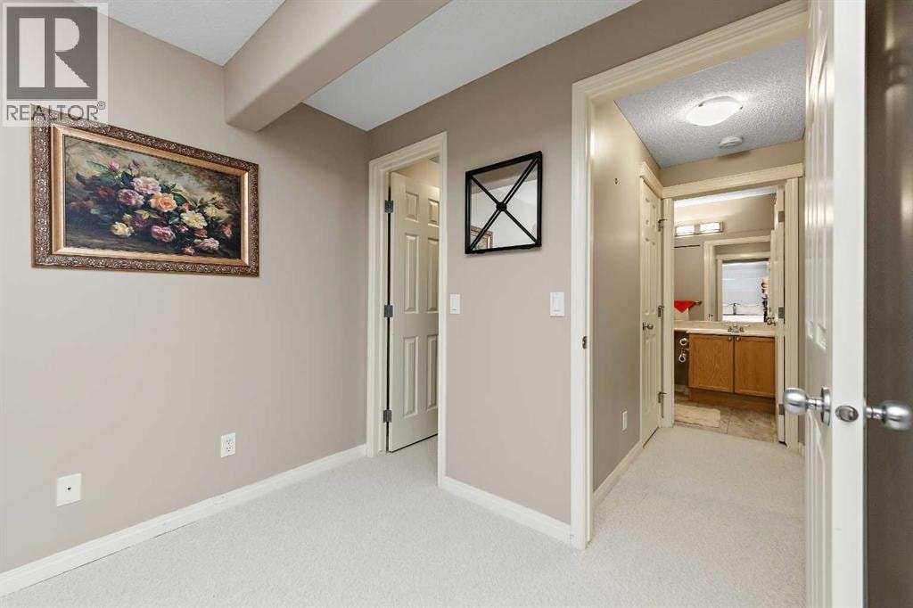 131 Invermere Close — photo 37