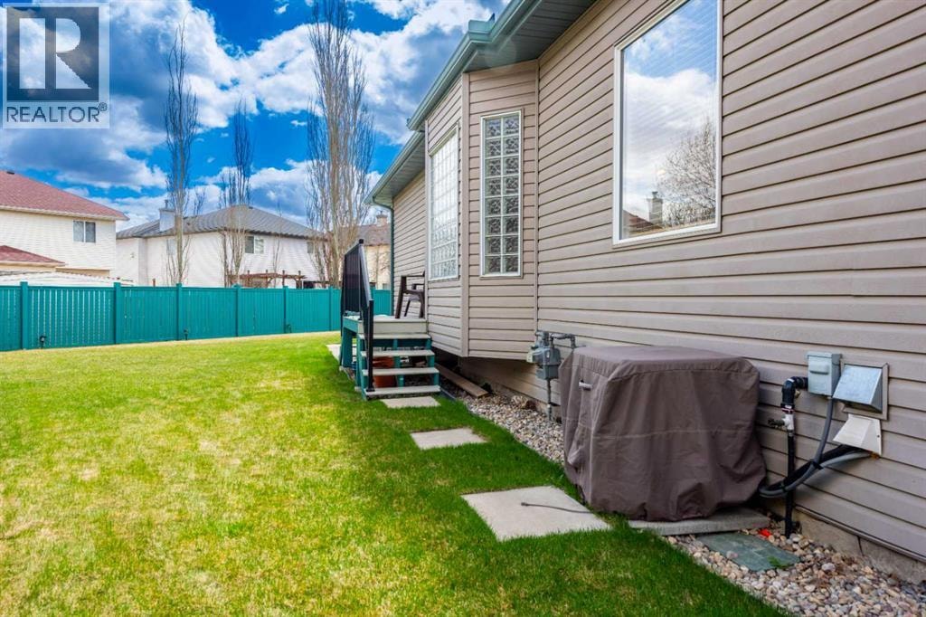 131 Invermere Close — photo 38