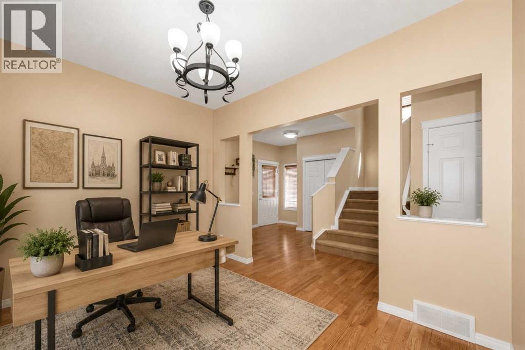 253 Bridleridge View SW — photo 2