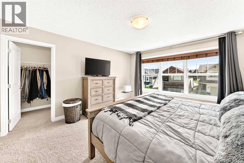 141 Riviera Crescent — photo 33