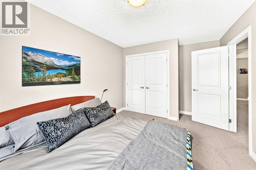 141 Riviera Crescent — photo 39