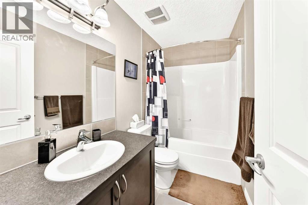 141 Riviera Crescent — photo 41