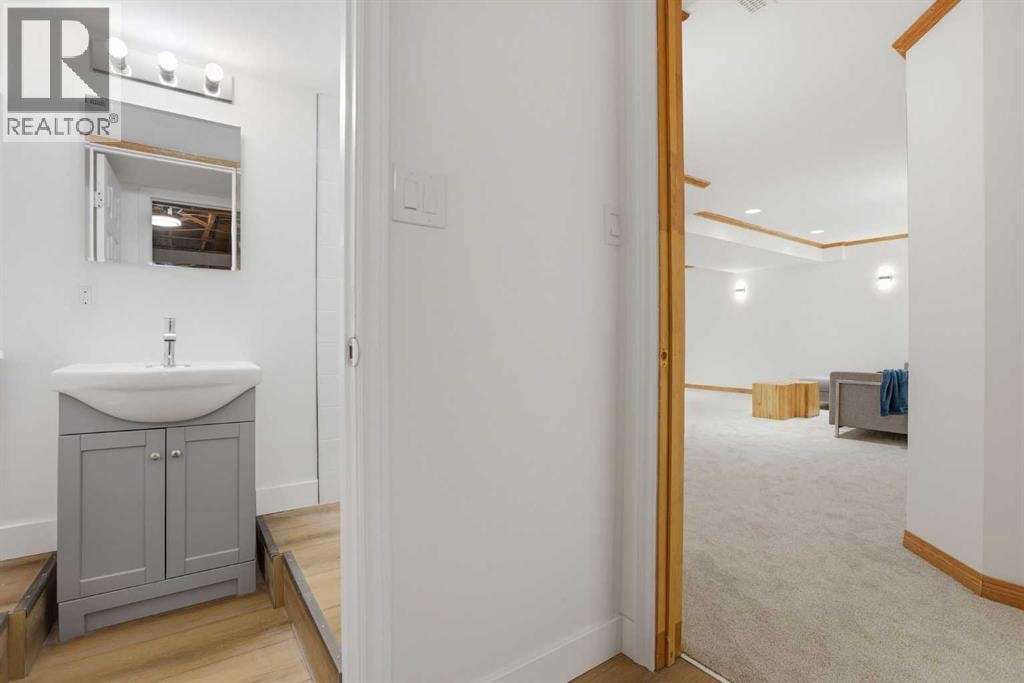 431 Queen Charlotte Drive SE — photo 43