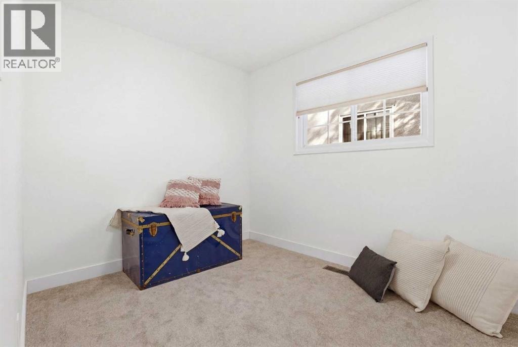 431 Queen Charlotte Drive SE — photo 26