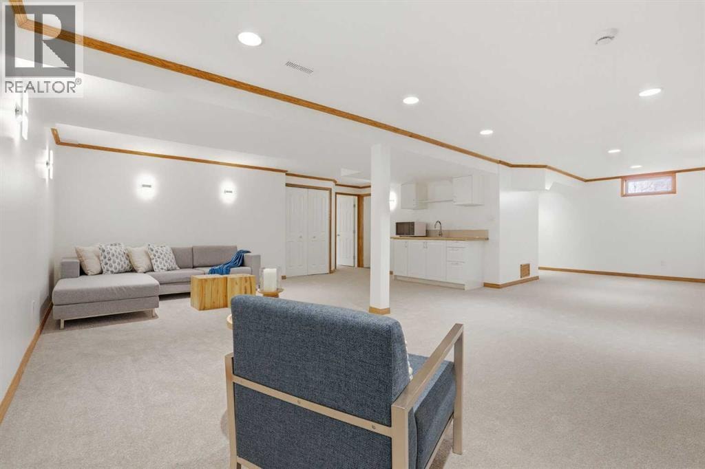 431 Queen Charlotte Drive SE — photo 32