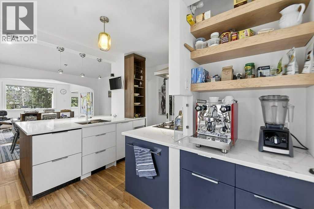 924 7A Street NW — photo 15