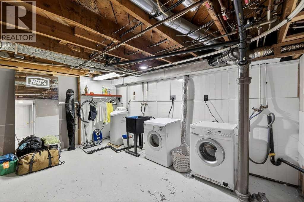 924 7A Street NW — photo 27