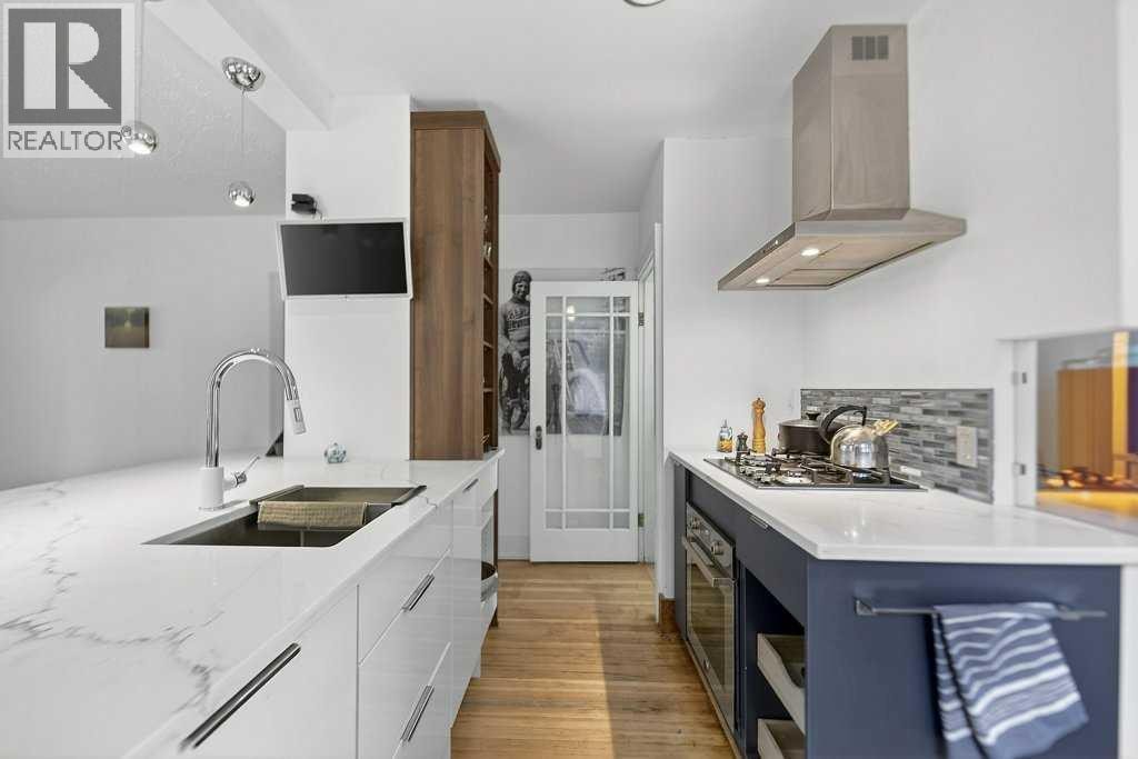 924 7A Street NW — photo 18