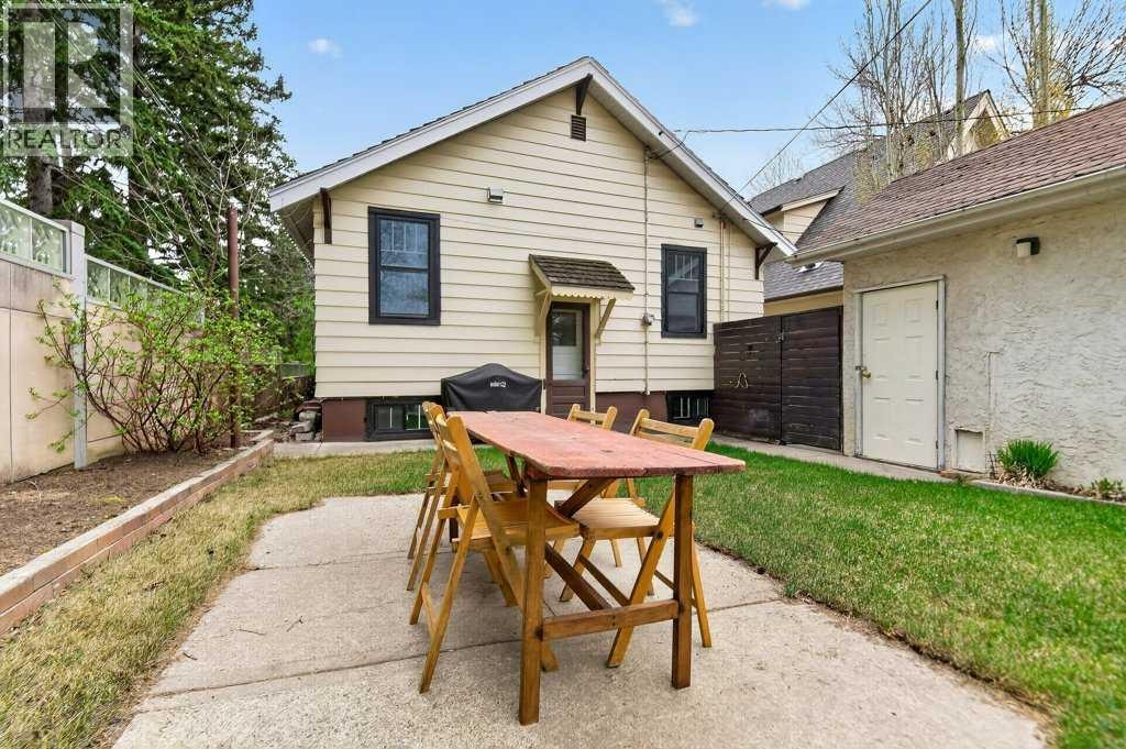 924 7A Street NW — photo 32