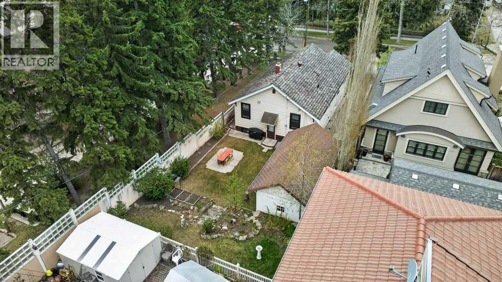 924 7A Street NW — photo 35