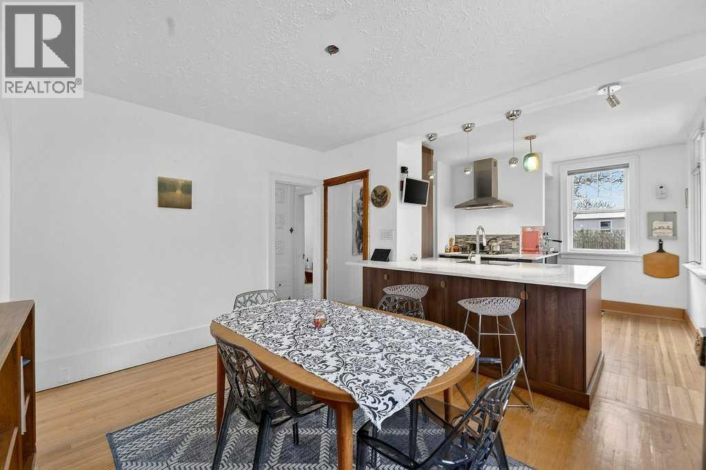 924 7A Street NW — photo 12