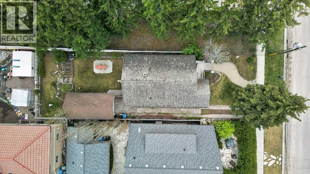 924 7A Street NW — photo 36