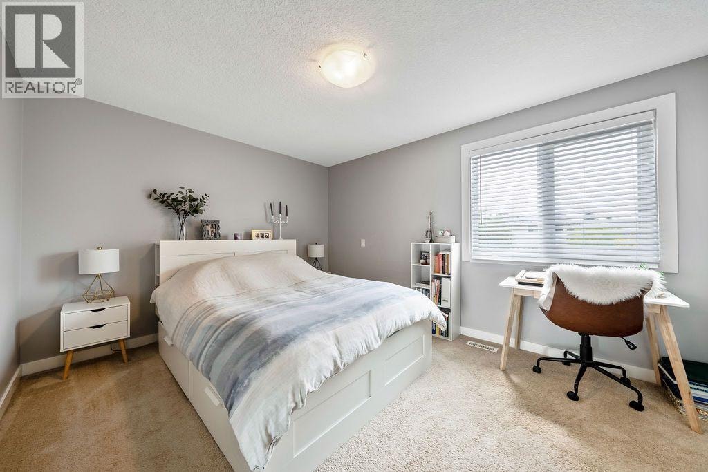 15 Woodmont Green SW — photo 23
