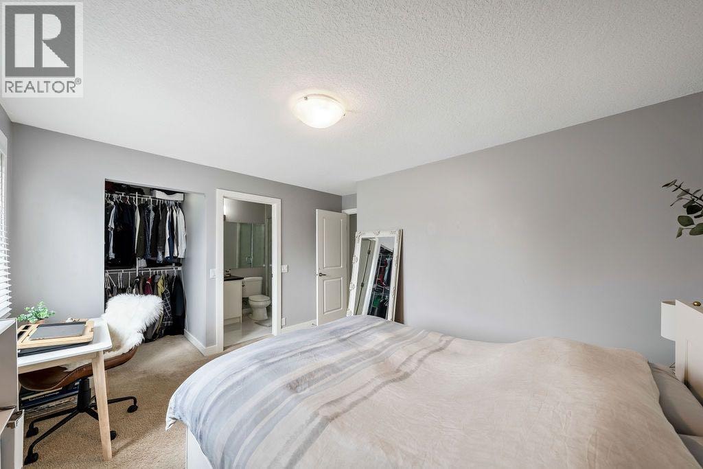 15 Woodmont Green SW — photo 24